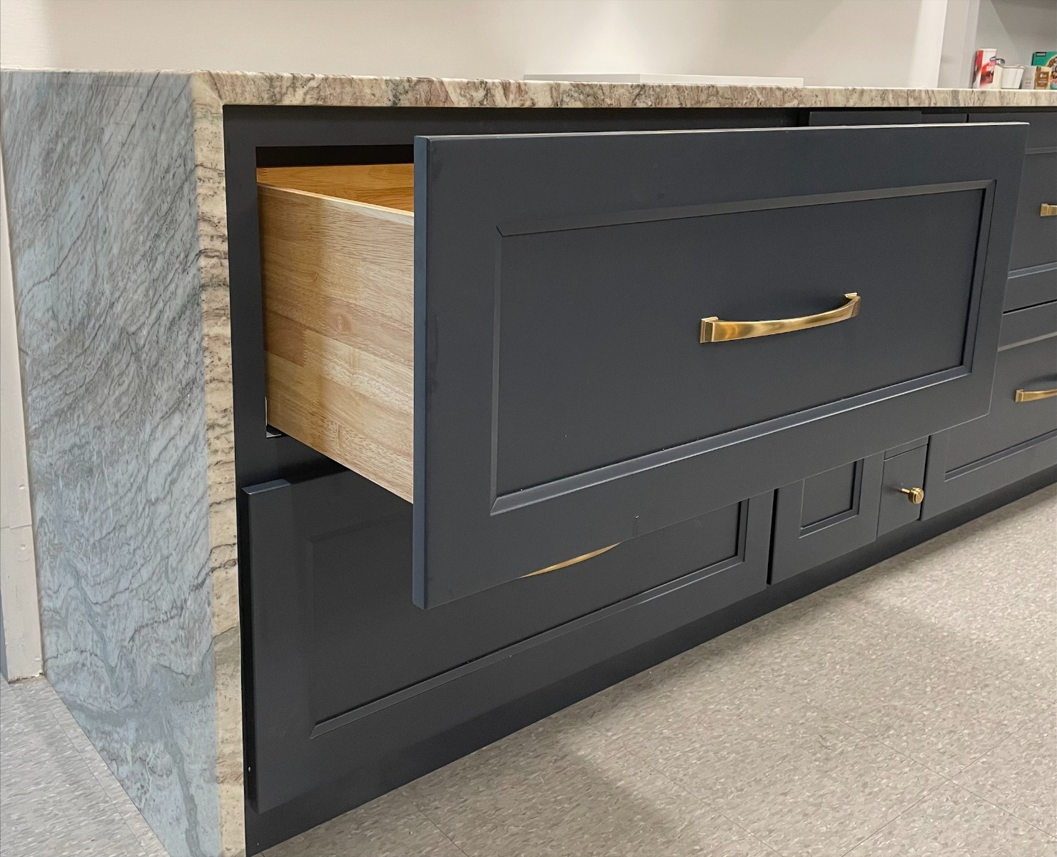 Escada Midnight Blue cabinets